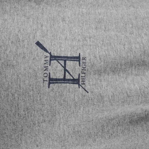 Vintage Tommy Hilfiger Athletics rowing back graphics gray & blue XL t-shirt - Picture 4 of 7